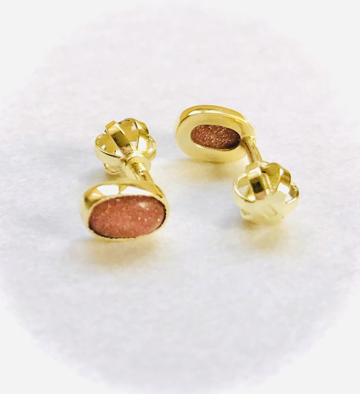 Pecky.Zlaté naušnice na šrobik.Originál.