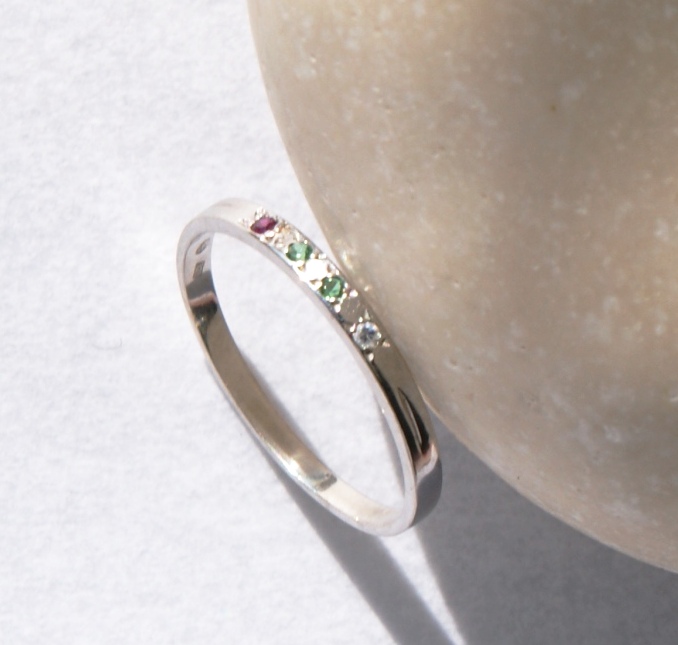 Jemný detský prsteň, výroba na mieru.